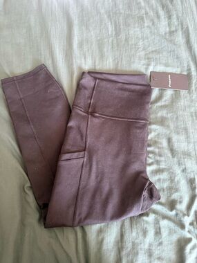 Fabletics High-Rise Pocket Leggings in black